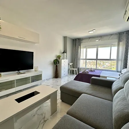 Moderno Loft En La Colina