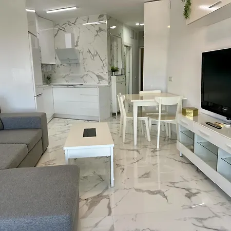 Moderno Loft En La Colina شقة